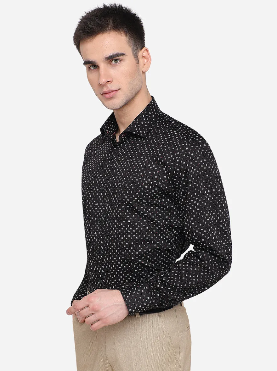 Black & White Printed Regular Fit Formal Shirt | JadeBlue