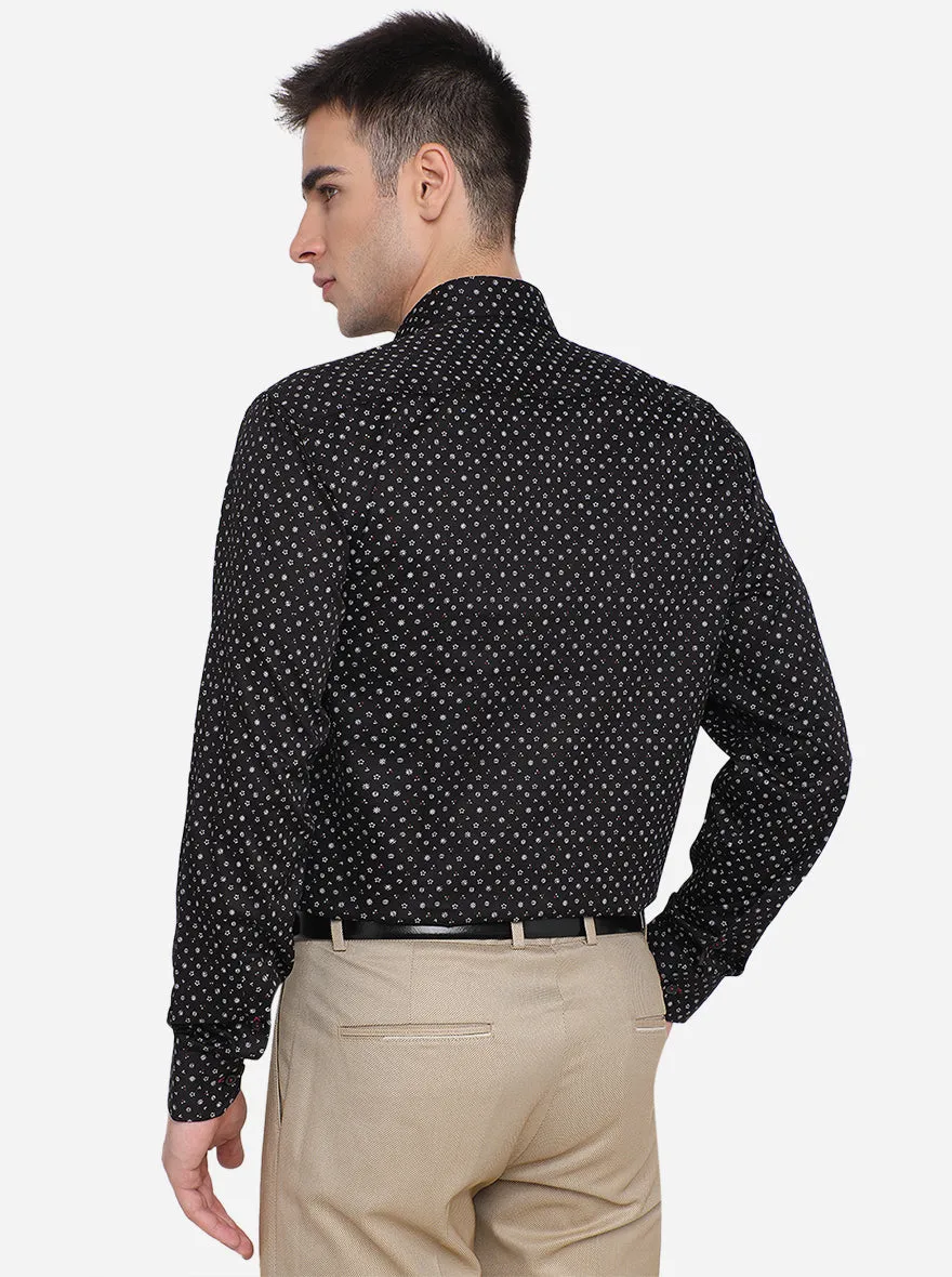 Black & White Printed Regular Fit Formal Shirt | JadeBlue