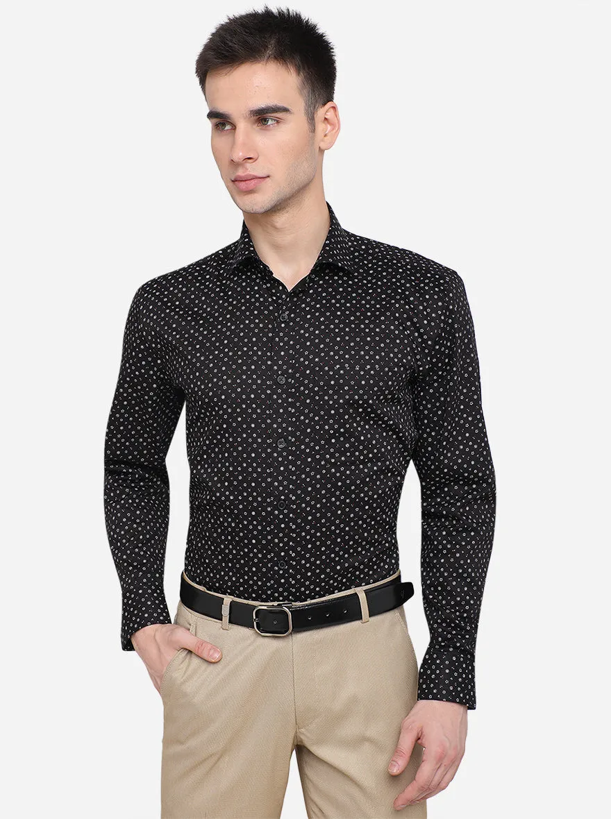 Black & White Printed Regular Fit Formal Shirt | JadeBlue