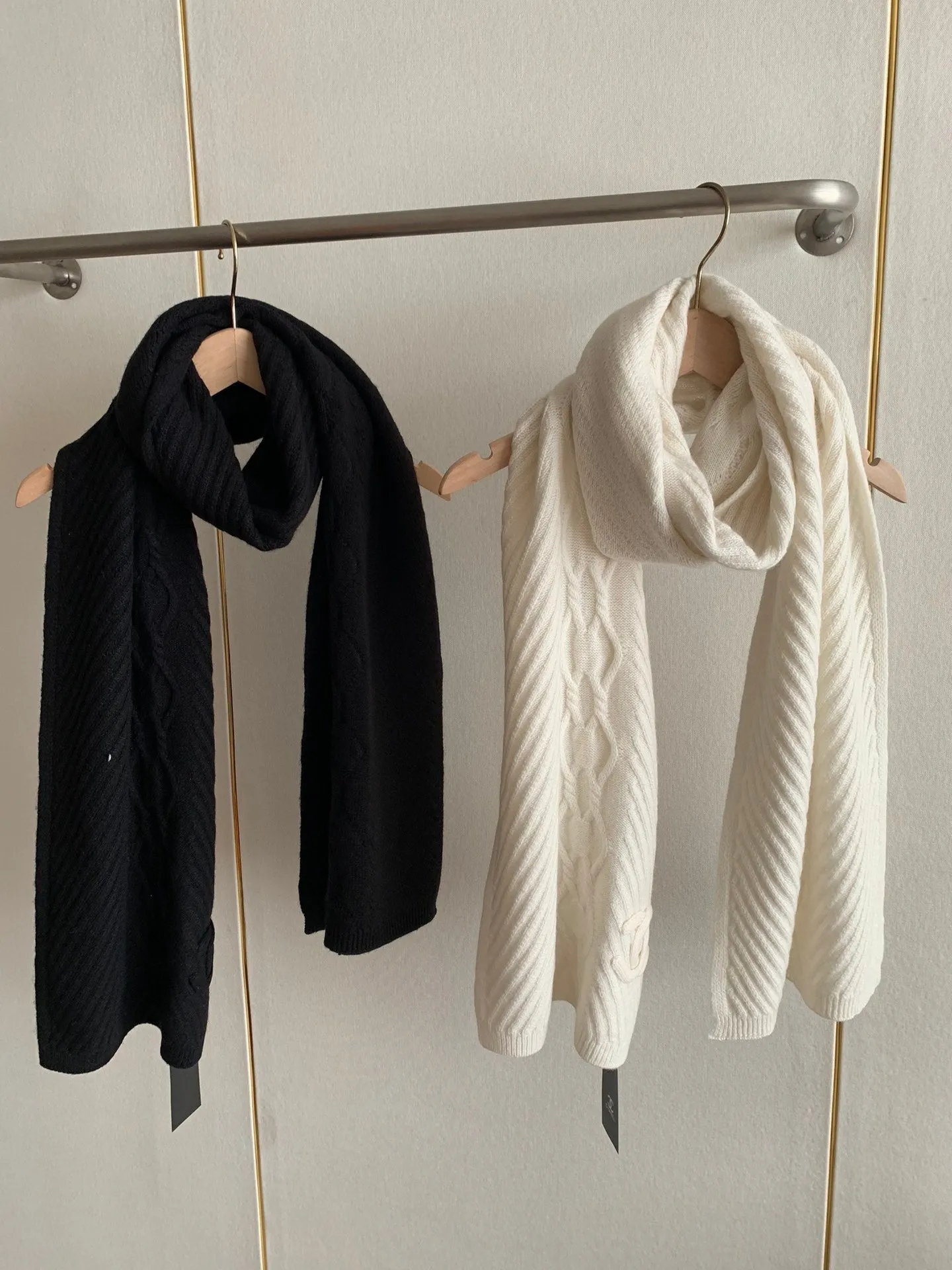 KNIT SCARF 200 CM IN WHITE CASHMERE 392882