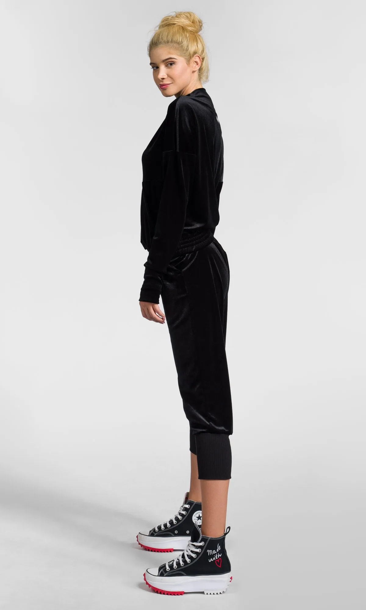 Two-piece Set of Velvet Blouse and Joggers